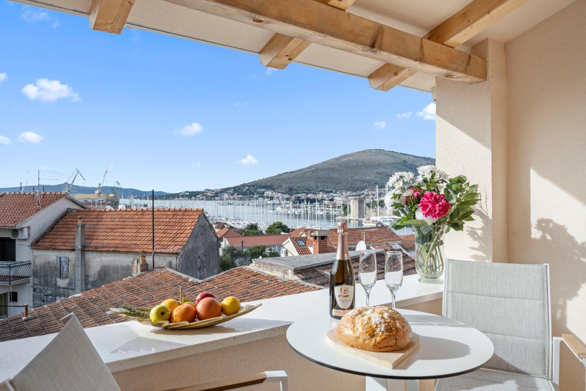 Pearl Of Croatia 4 Sterne Apartman Trogir